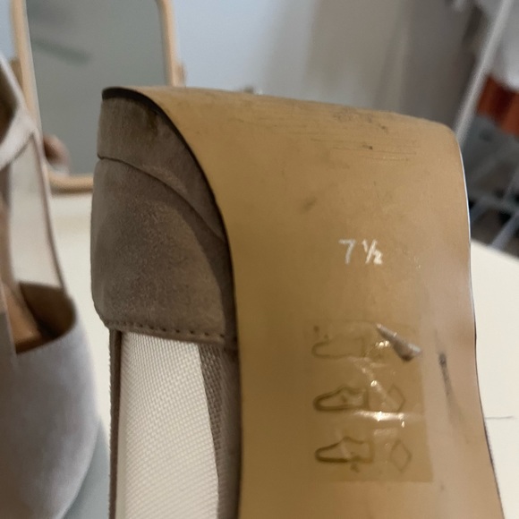 Size 7.5 suede heels - Picture 7 of 9